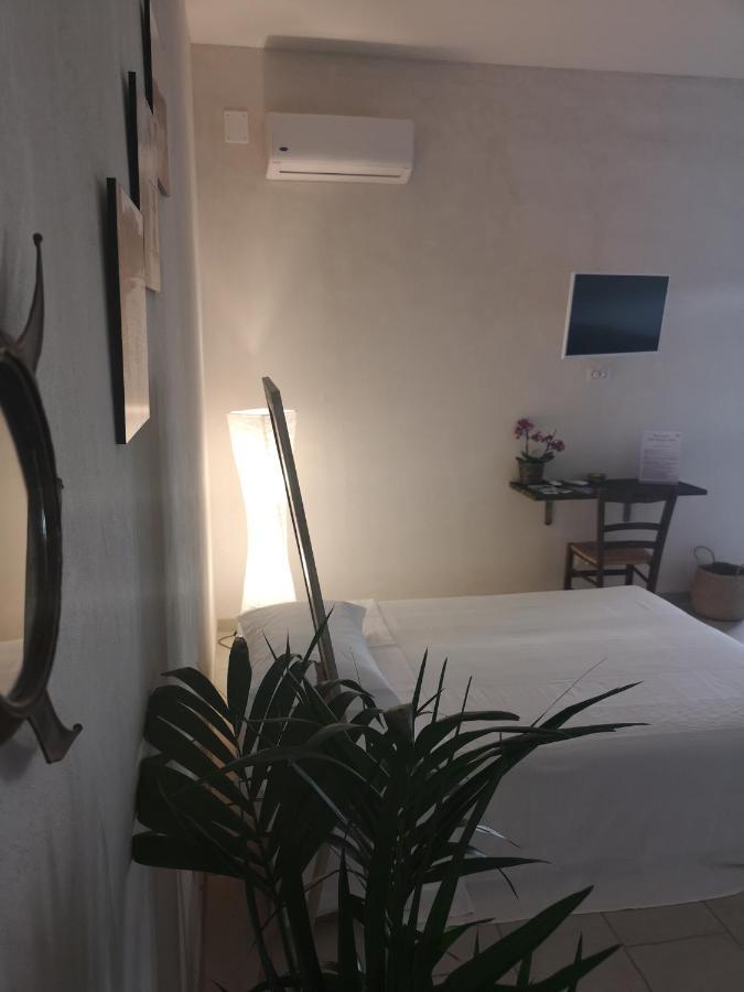B&B Villa Rosalia Procida Bagian luar foto